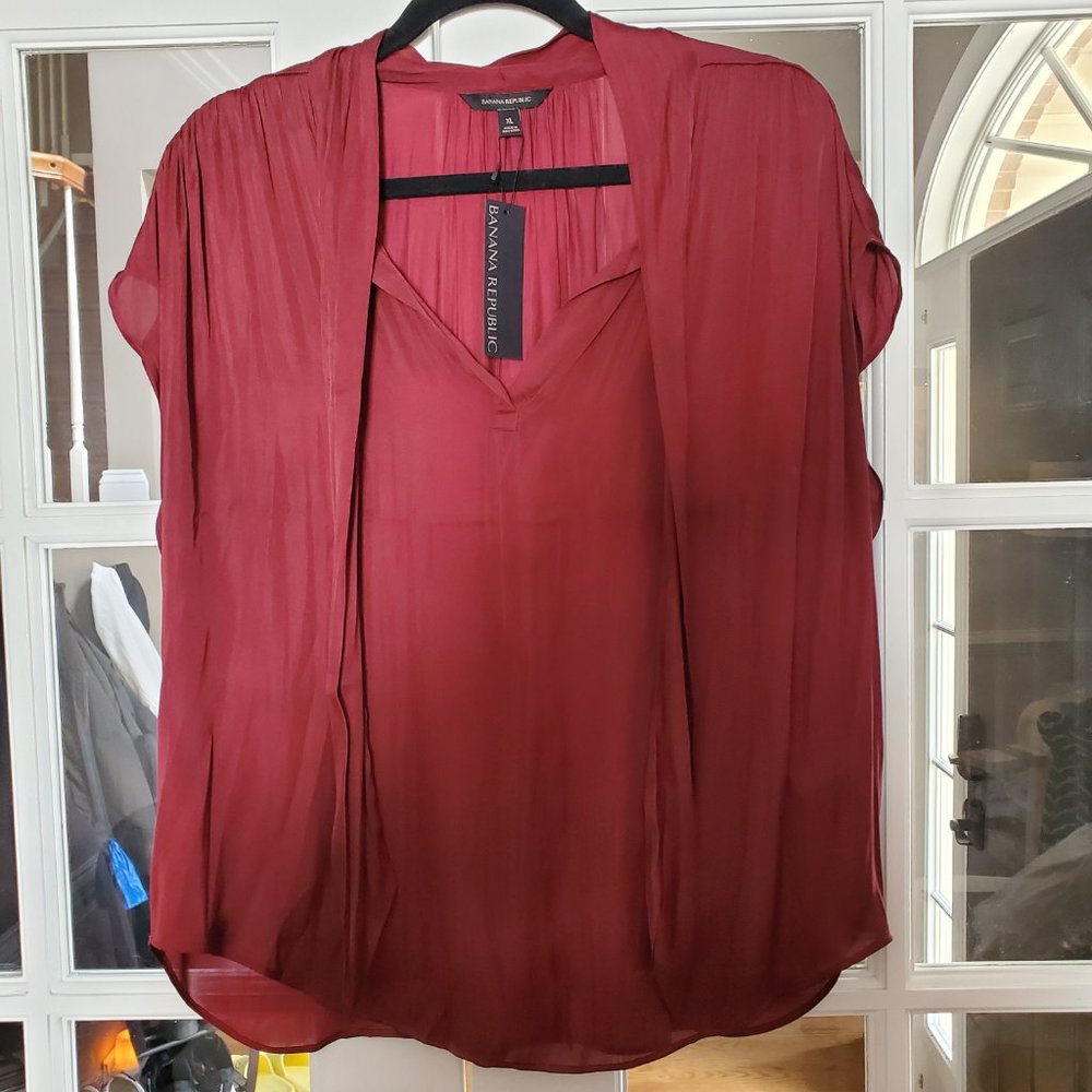 NWT Banana Republic Burgundy Satin Tie Front V-Neck Cap-Sleeve Blouse - XL